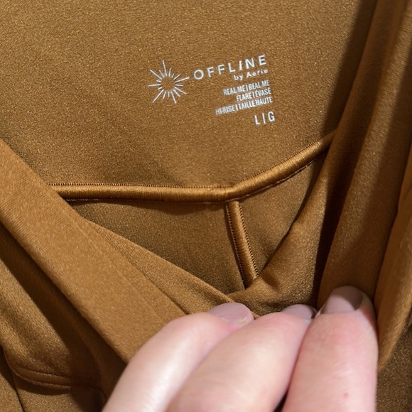 Aerie Offline Crossover Flare Leggings in Brown Size Large - Picture 4 of 4